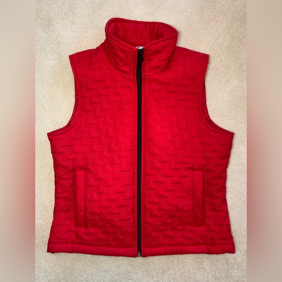 Tommy Hilfiger red puffer vest. Label shows Large, but fits like a Medium. - Picture 1 of 7
